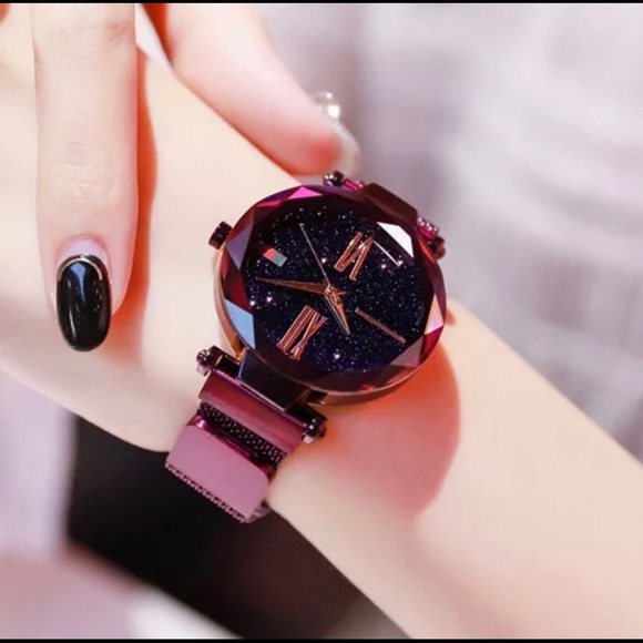 Watch - Picture 1 of 4